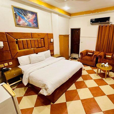 Fiesta Inn Hotel & Resorts Multan Exterior photo