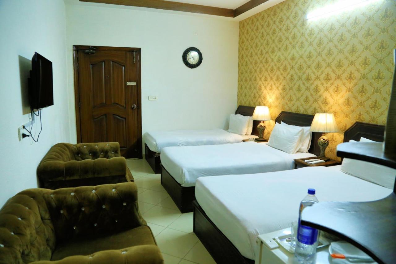 Fiesta Inn Hotel & Resorts Multan Exterior photo