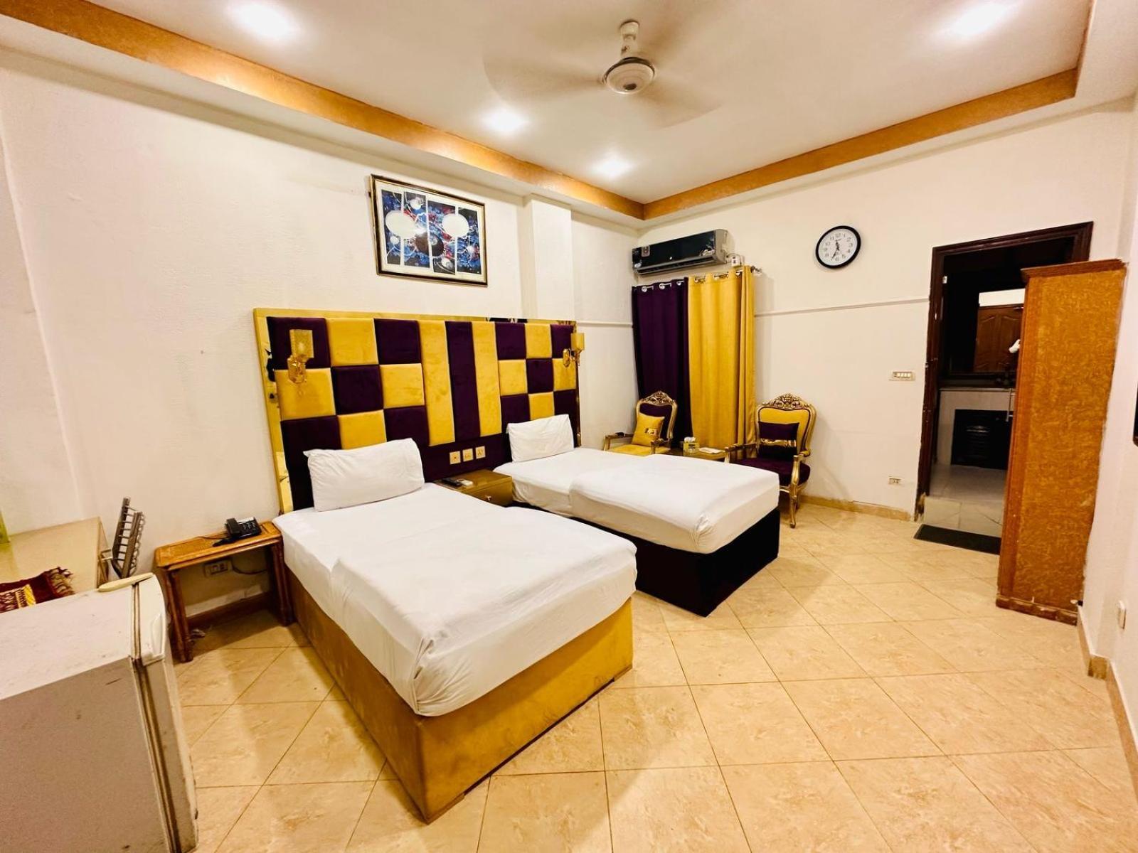 Fiesta Inn Hotel & Resorts Multan Exterior photo